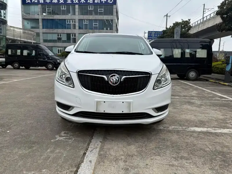 Buick GL8, 2019