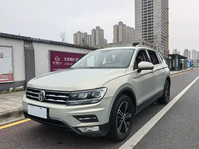 Volkswagen Tiguan L, 2020