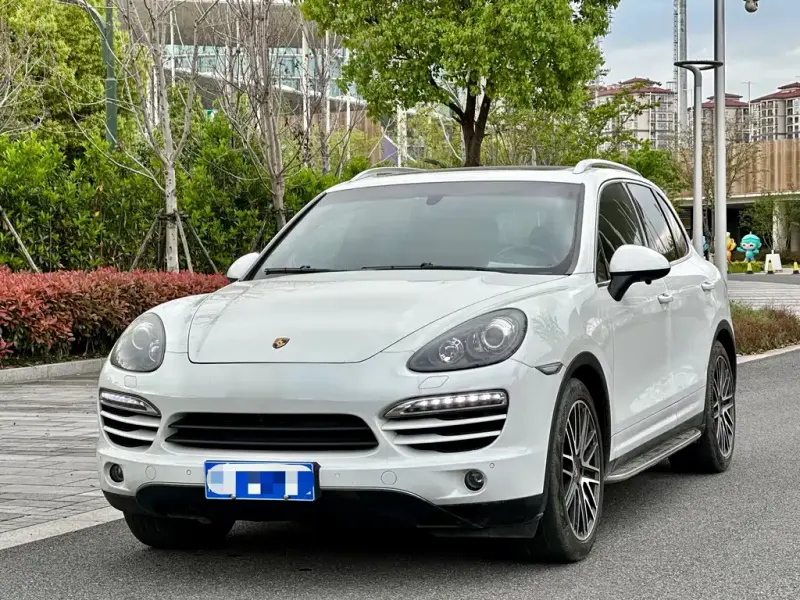 Porsche Cayenne, 2012