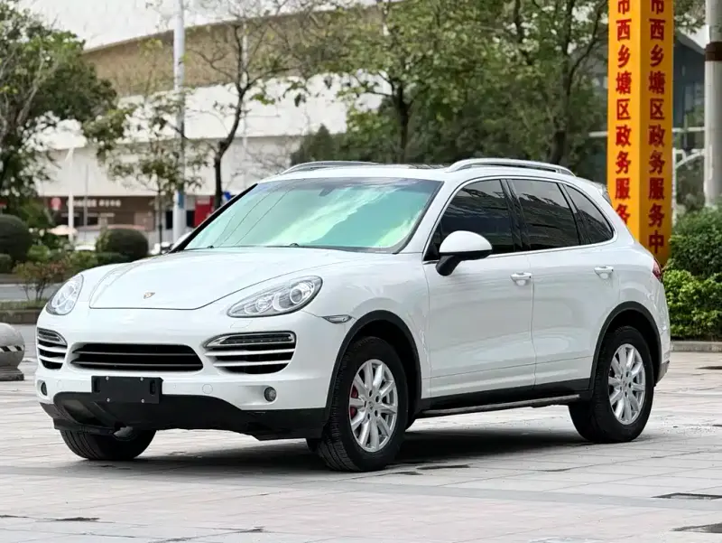 Porsche Cayenne, 2013