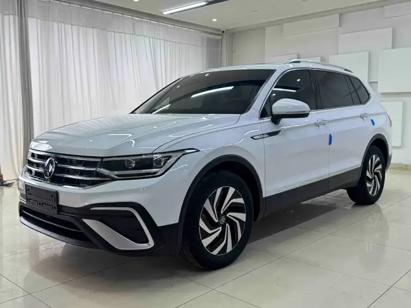 Volkswagen Tiguan L, 2022
