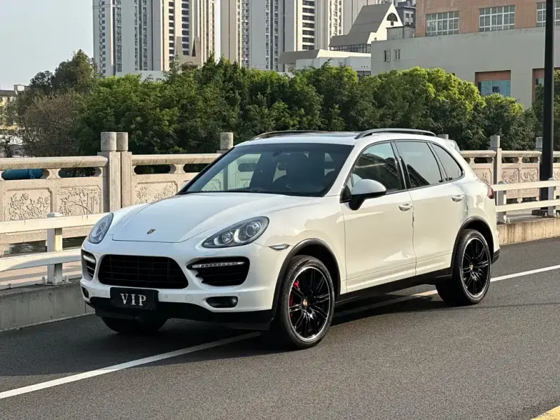 Porsche Cayenne, 2012