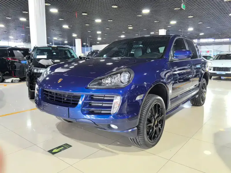 Porsche Cayenne, 2010