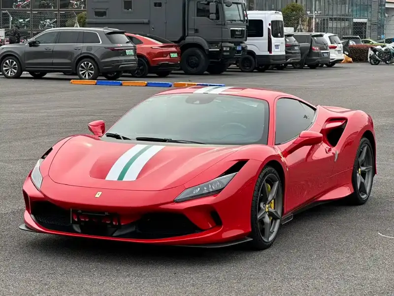 Ferrari F8, 2023 — фото 1