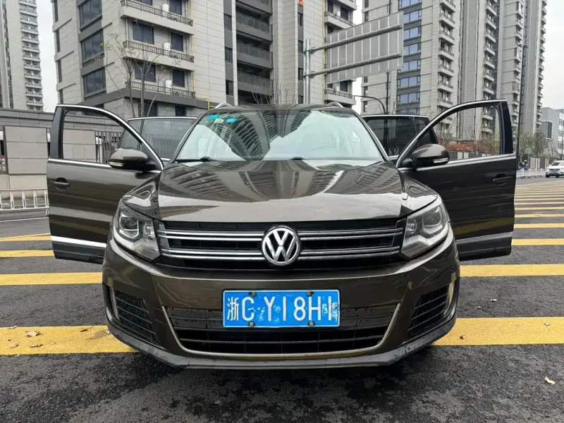 Volkswagen Tiguan, 2016 — фото 1