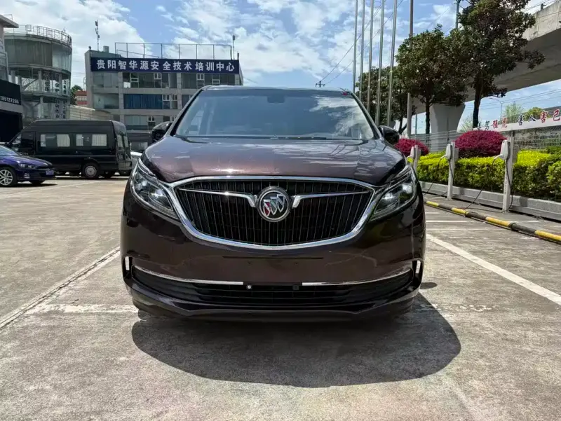 Buick GL8, 2018