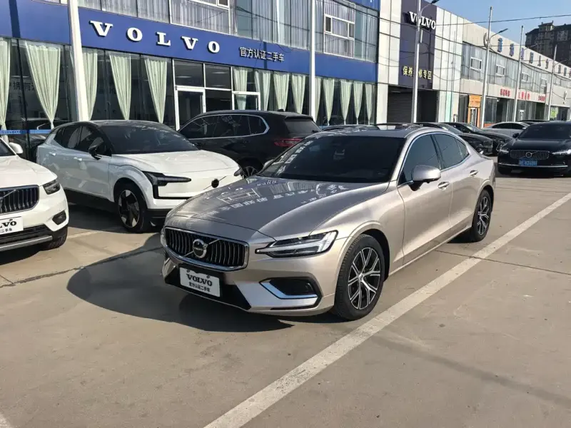 Volvo S60, 2023