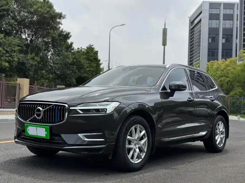Volvo XC60, 2021 — фото 1
