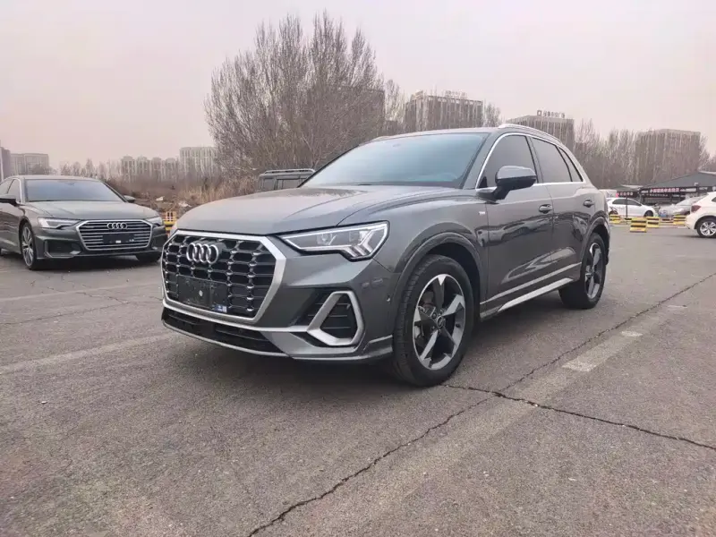 Audi Q3, 2022