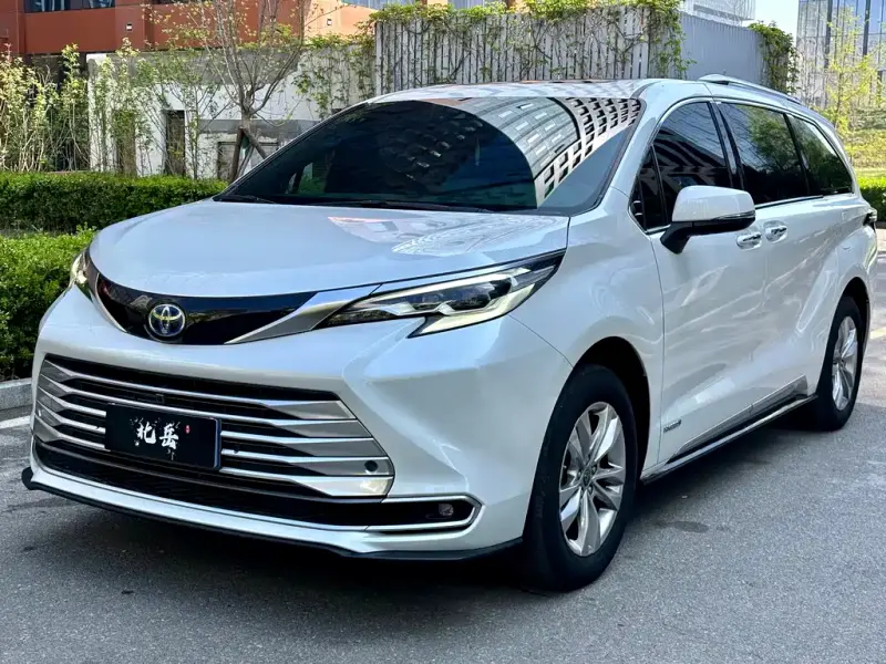 Toyota Sienna, 2022