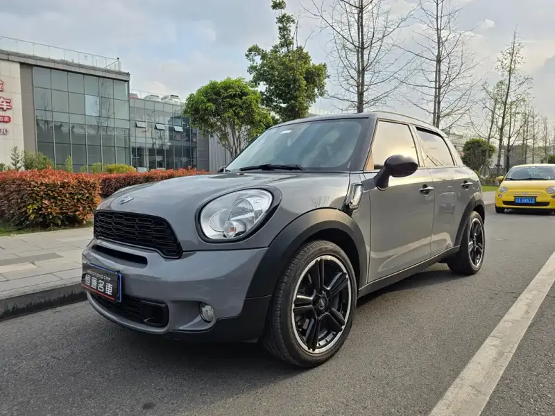 MINI Countryman, 2013