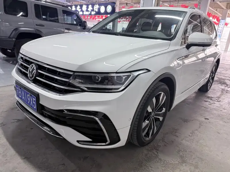Volkswagen Tiguan L, 2021