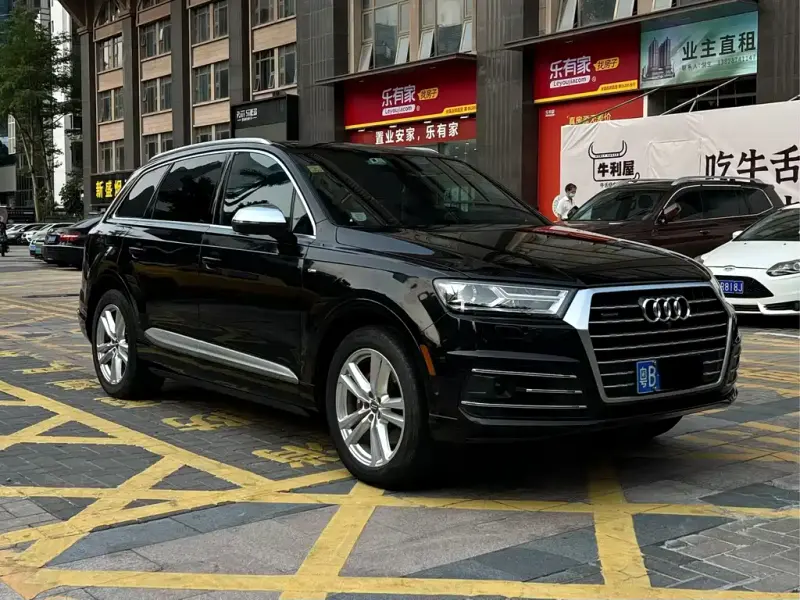 Audi Q7, 2017 — фото 1