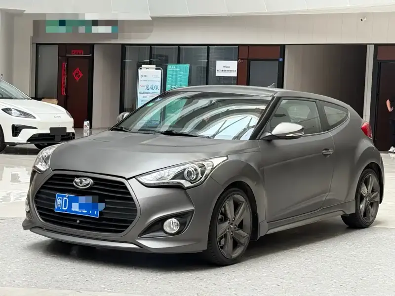 Hyundai Veloster, 2015