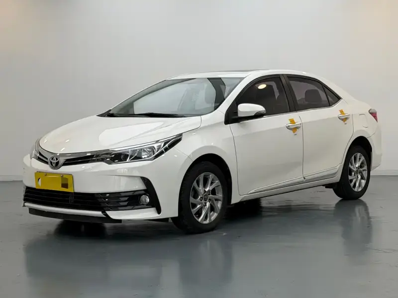 Toyota Corolla, 2017 — фото 1