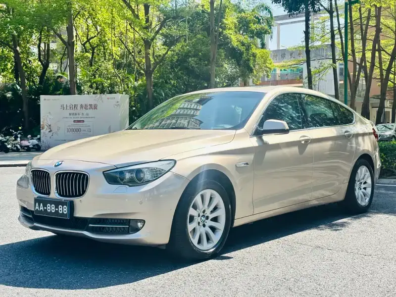 BMW 5 Series GT, 2011 — фото 1