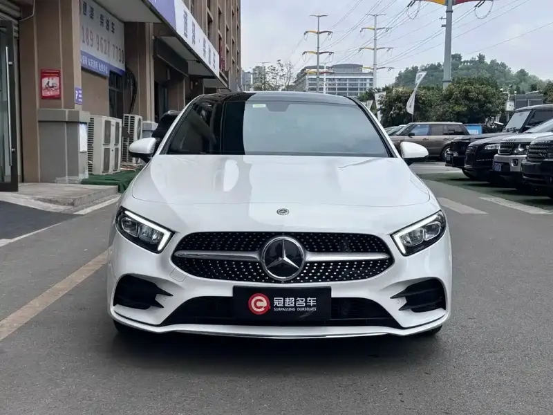 Mercedes-Benz A-Class, 2020 — фото 1