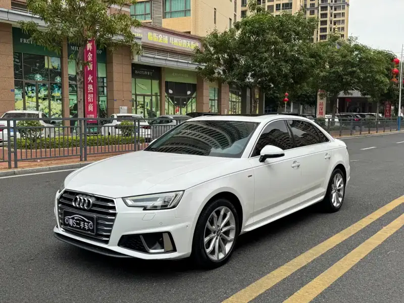 Audi A4L, 2019