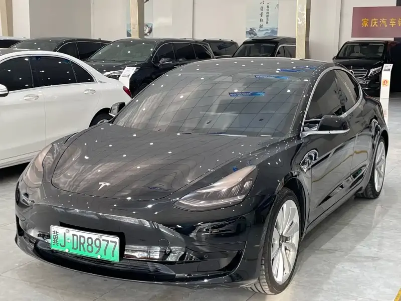 Tesla Model 3, 2020
