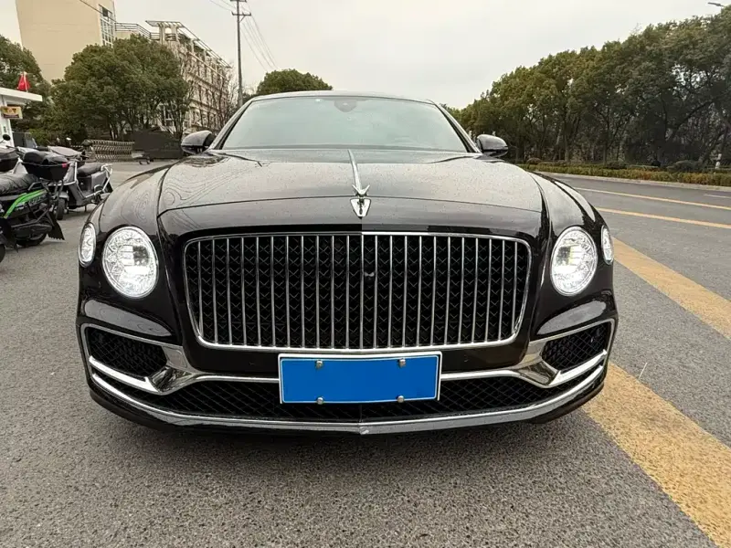 Bentley Flying Spur, 2021