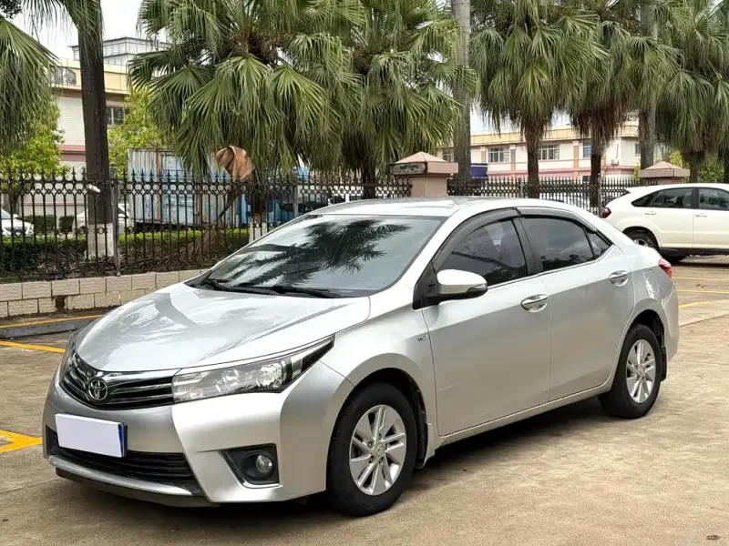Toyota Corolla, 2015 — фото 1