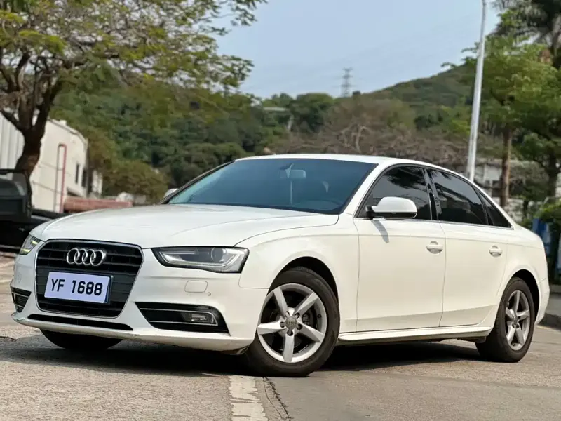 Audi A4L, 2014