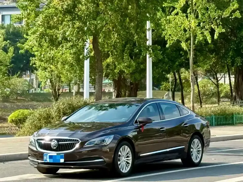 Buick LaCrosse, 2019 — фото 1