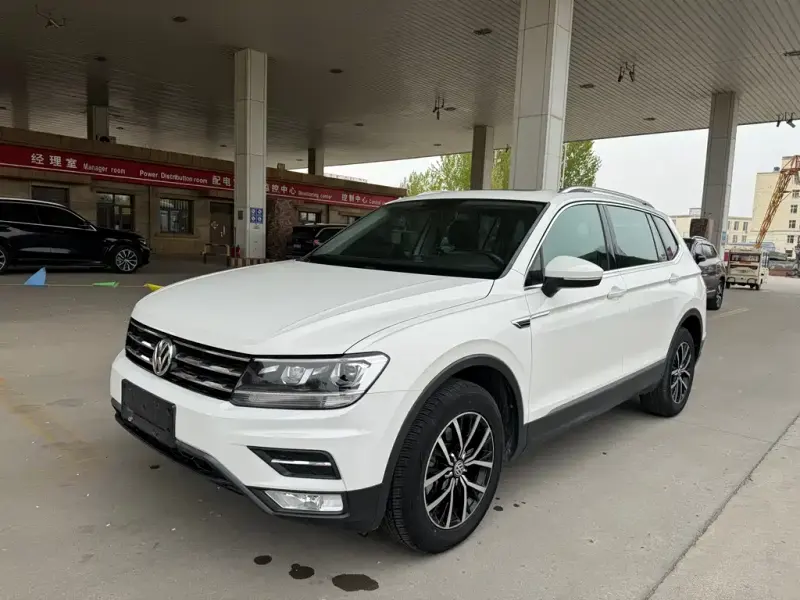 Volkswagen Tiguan L, 2017