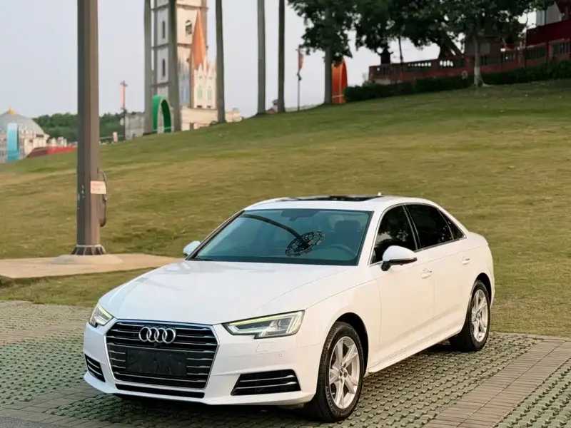 Audi A4L, 2018