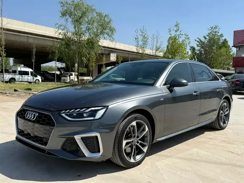 Audi A4L, 2020
