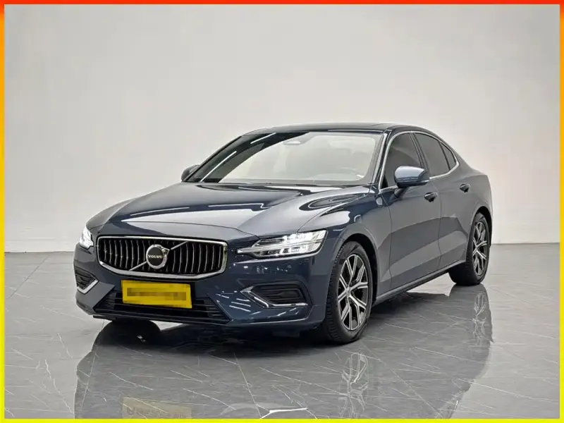 Volvo S60, 2023