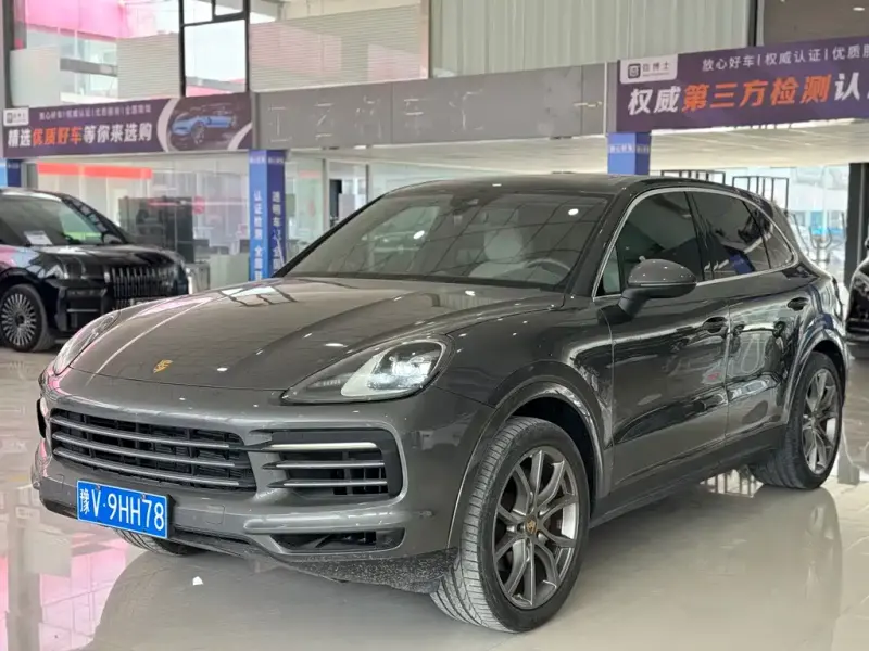 Porsche Cayenne, 2022
