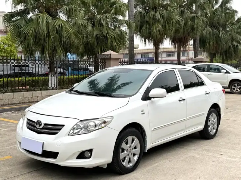 Toyota Corolla, 2010 — фото 1