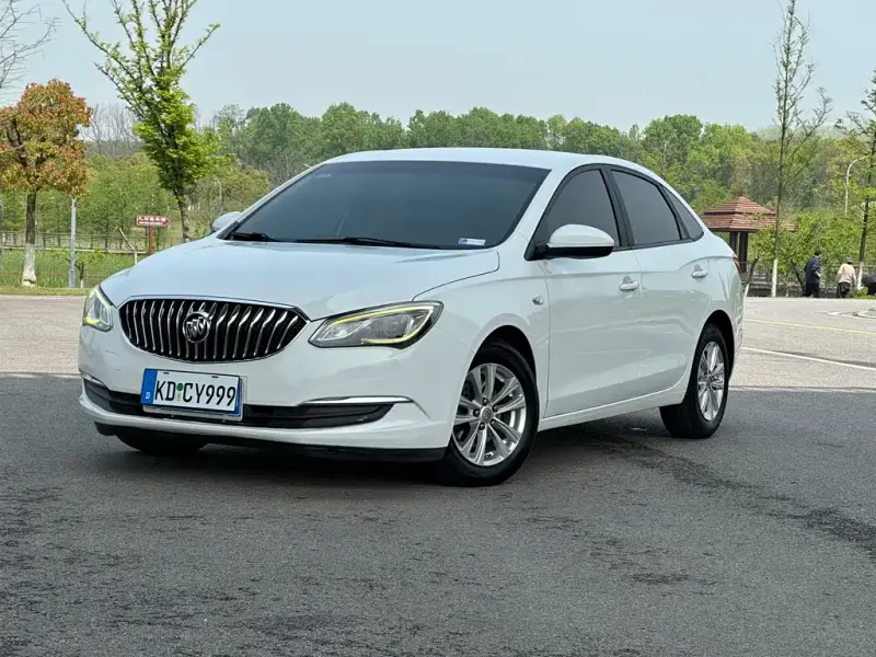 Buick Excelle, 2015