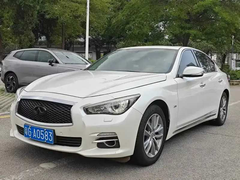 Infiniti Q50L, 2016