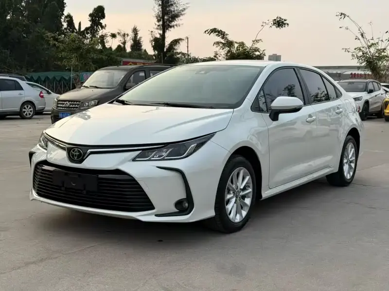 Toyota Corolla, 2021 — фото 1