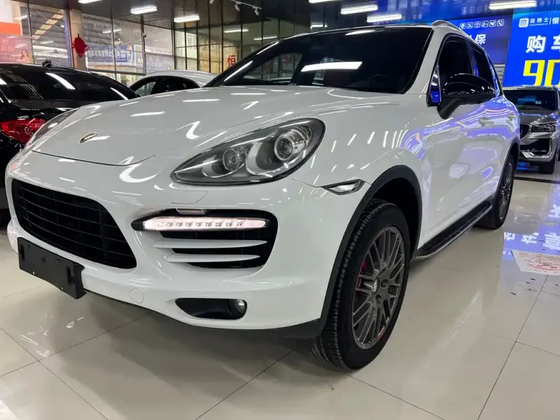 Porsche Cayenne, 2013