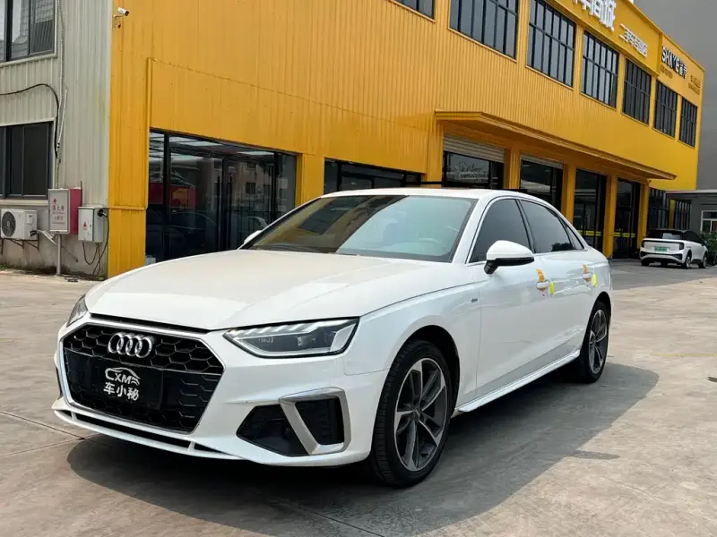 Audi A4L, 2020