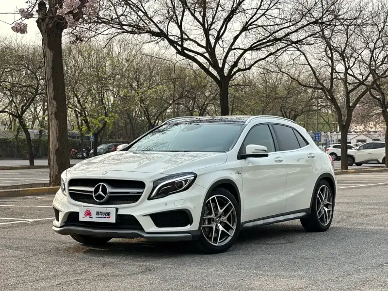 Mercedes-Benz GLA AMG, 2015