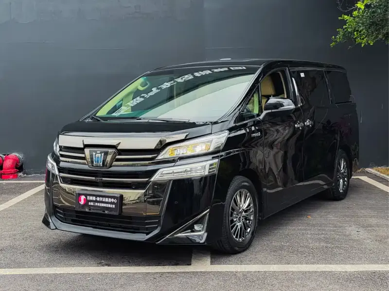 Toyota Vellfire, 2022