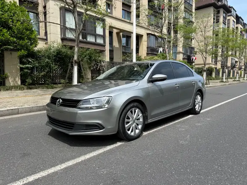 Volkswagen Sagitar, 2014