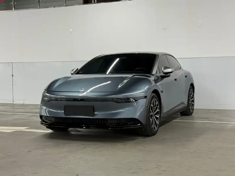 Zeekr 007, 2024