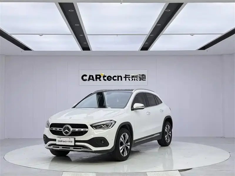 Mercedes-Benz GLA, 2021