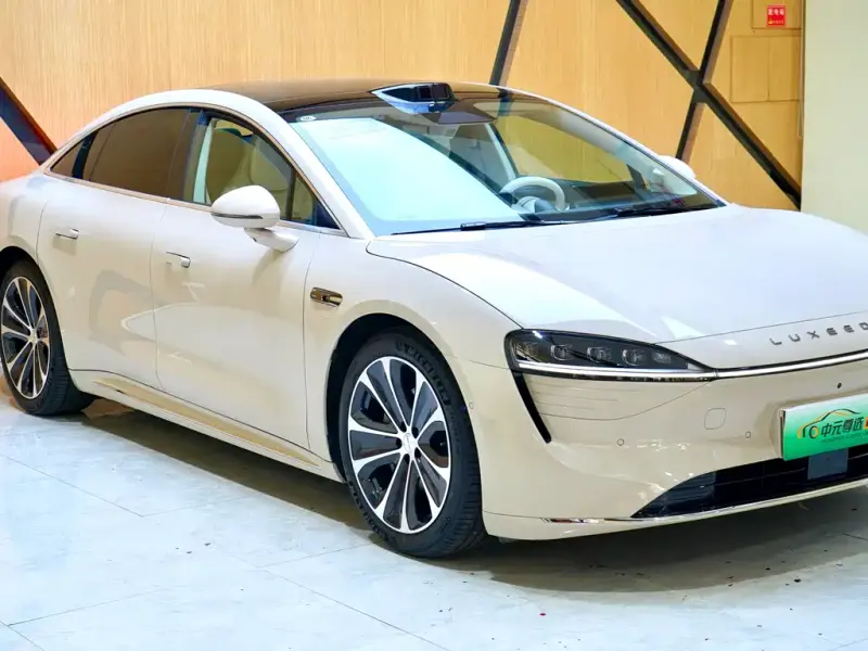 Luxeed Zhijie S7, 2025
