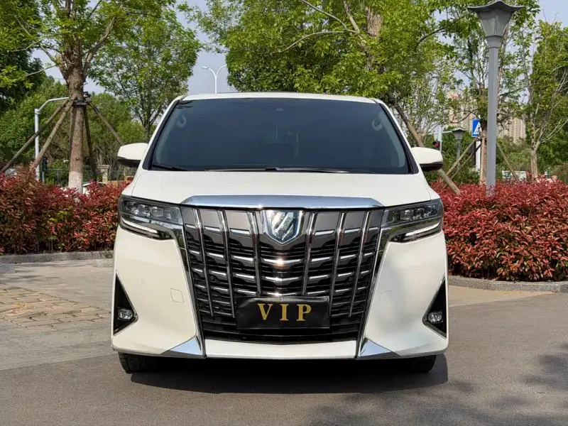 Toyota Alphard, 2024