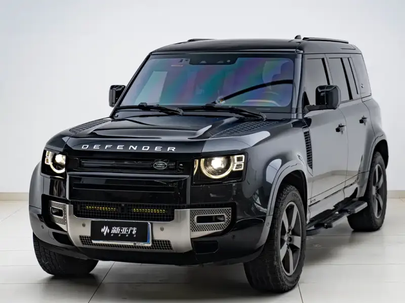 Land Rover Defender, 2023