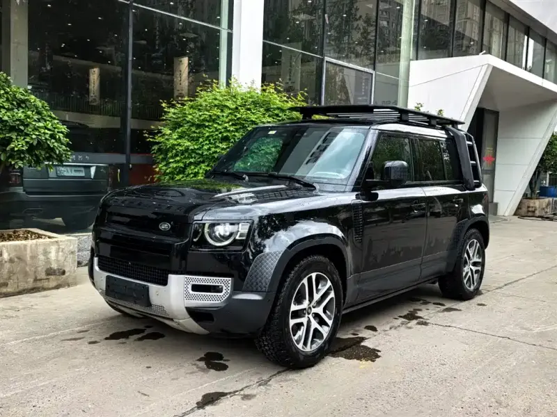 Land Rover Defender, 2025