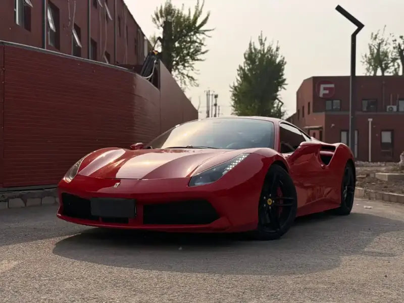 Ferrari 488, 2016