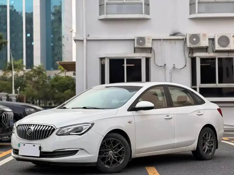 Buick Excelle, 2015