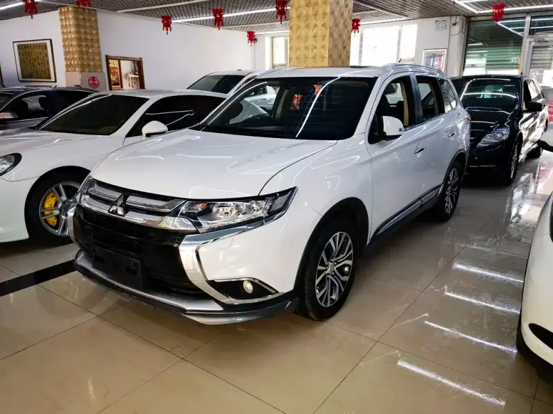 Mitsubishi Outlander, 2017